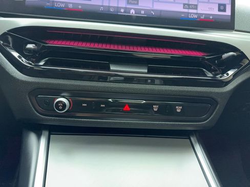 Used 2025 BMW M340i w/ Shadowloine Package RWD image 45