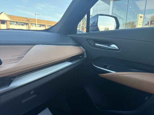 Used 2024 Cadillac XT4 Premium Luxury AWD/4WD image 47