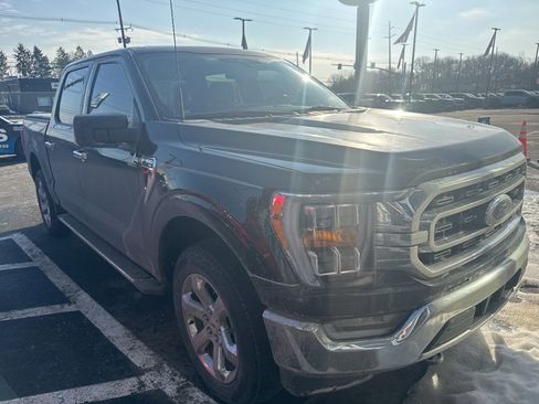 Used 2022 Ford F150 XLT w/ Equipment Group 302A High image 3