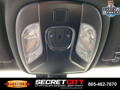 Used 2026 Jeep Compass Latitude AWD/4WD image 18