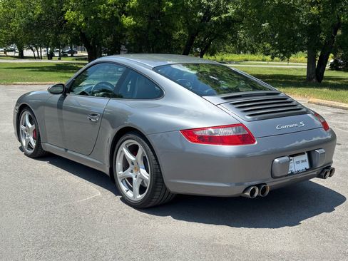 Used 2006 Porsche 911 Carrera S RWD image 4