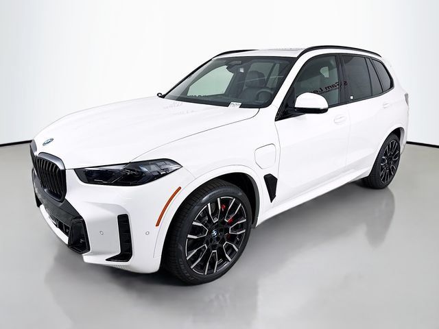 Used 2026 BMW X5 xDrive50e w/ M Sport Package AWD/4WD image 3