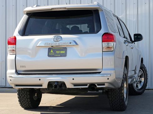 Used 2010 Toyota 4Runner SR5 image 4