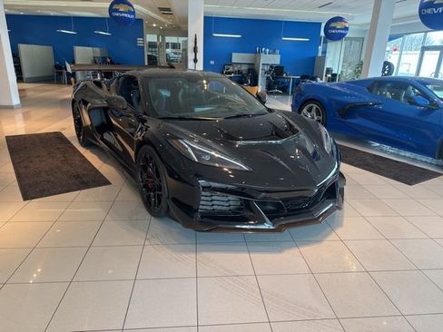 Used 2026 Chevrolet Corvette ZR1 w/ ZR1 Carbon Fiber Aero Package image 3