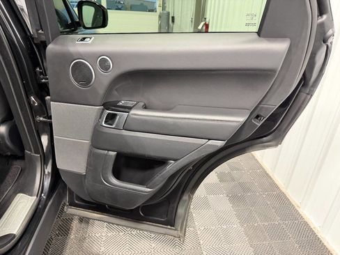 Used 2019 Land Rover Range Rover Sport HST image 27