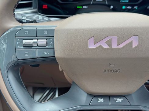 Used 2026 Kia EV9 GT-Line AWD/4WD image 24