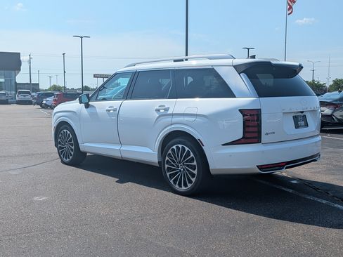 Used 2026 Hyundai Palisade Calligraphy AWD/4WD image 3