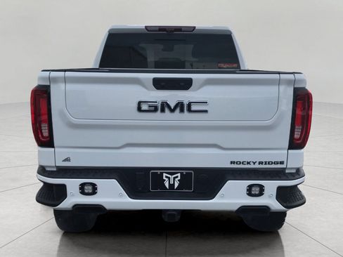 New 2026 GMC Sierra 1500 AT4 w/ AT4 Premium Package AWD/4WD image 9