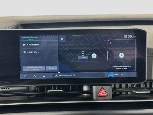Used 2025 Kia Carnival FWD image 22