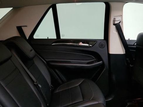 Used 2016 Mercedes-Benz GLE 400 4MATIC image 40