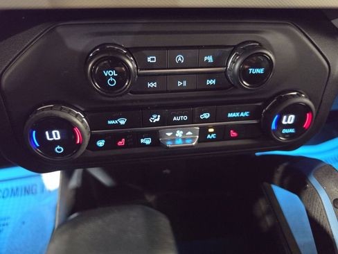Used 2023 Ford Bronco Wildtrak AWD/4WD image 16