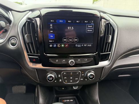 Used 2023 Chevrolet Traverse LT AWD/4WD image 28