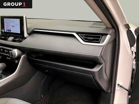 Certified 2025 Toyota RAV4 XLE AWD/4WD image 19