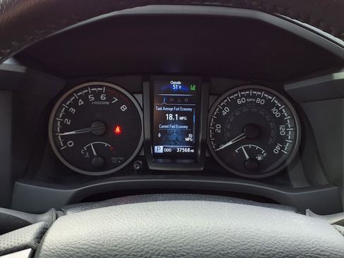 Used 2023 Toyota Tacoma TRD Off-Road AWD/4WD image 19