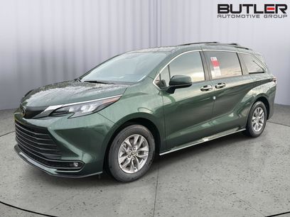 New 2026 Toyota Sienna XLE