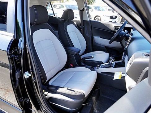 Certified 2026 Hyundai Venue SEL image 12