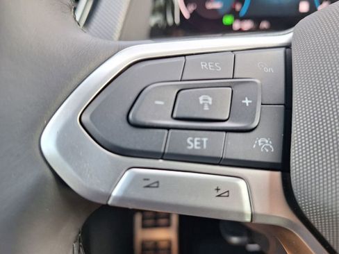 New 2026 Volkswagen Atlas Cross Sport SEL Premium R-Line image 13