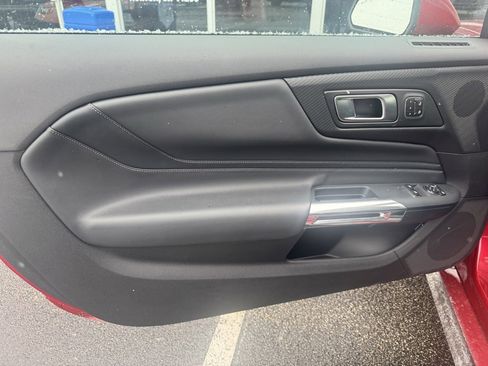 Used 2024 Ford Mustang GT Premium image 12