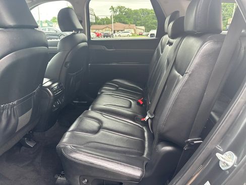 Used 2020 Hyundai Palisade SEL FWD image 20