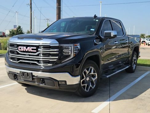 Used 2025 GMC Sierra 1500 SLT RWD image 3