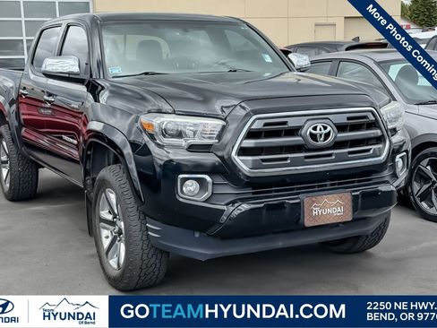 Used 2017 Toyota Tacoma Limited AWD/4WD image 1