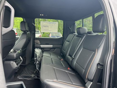 New 2025 Ford F150 Lariat w/ Equipment Group 502A High image 15