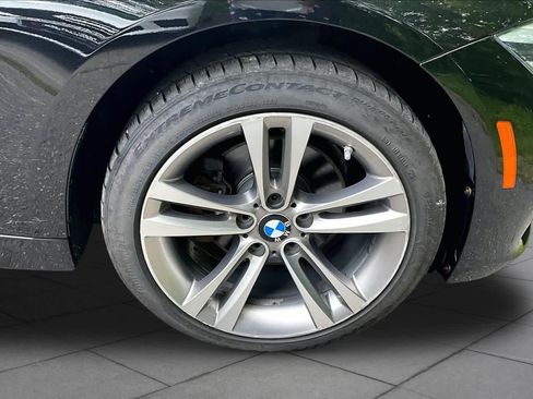 Used 2018 BMW 330i xDrive Sedan AWD/4WD image 11