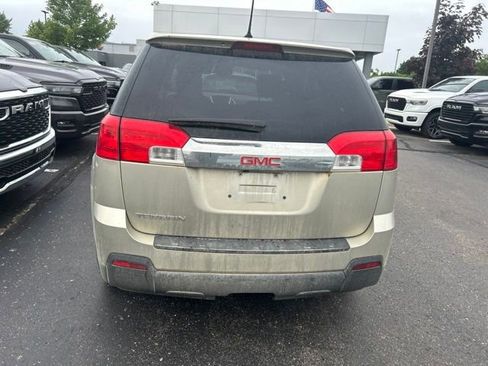 Used 2013 GMC Terrain SLE FWD image 3