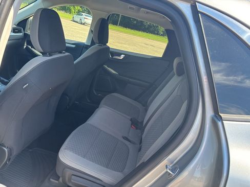 Used 2021 Ford Escape SE FWD image 6