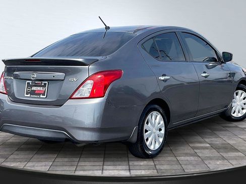 Used 2016 Nissan Versa SV w/ Fog Lights Package FWD image 14