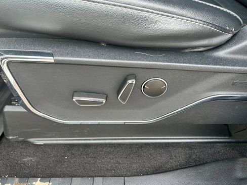 Certified 2022 Ford F150 Lariat w/ Equipment Group 502A High image 18