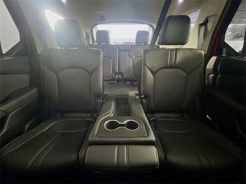 Used 2025 Honda Pilot Elite image 25