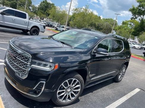 Used 2021 GMC Acadia Denali w/ Denali Technology Package FWD image 4