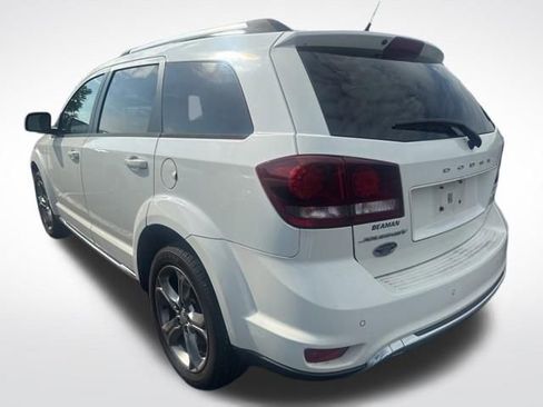 Used 2017 Dodge Journey Crossroad w/ Popular Equipment Group FWD image 3