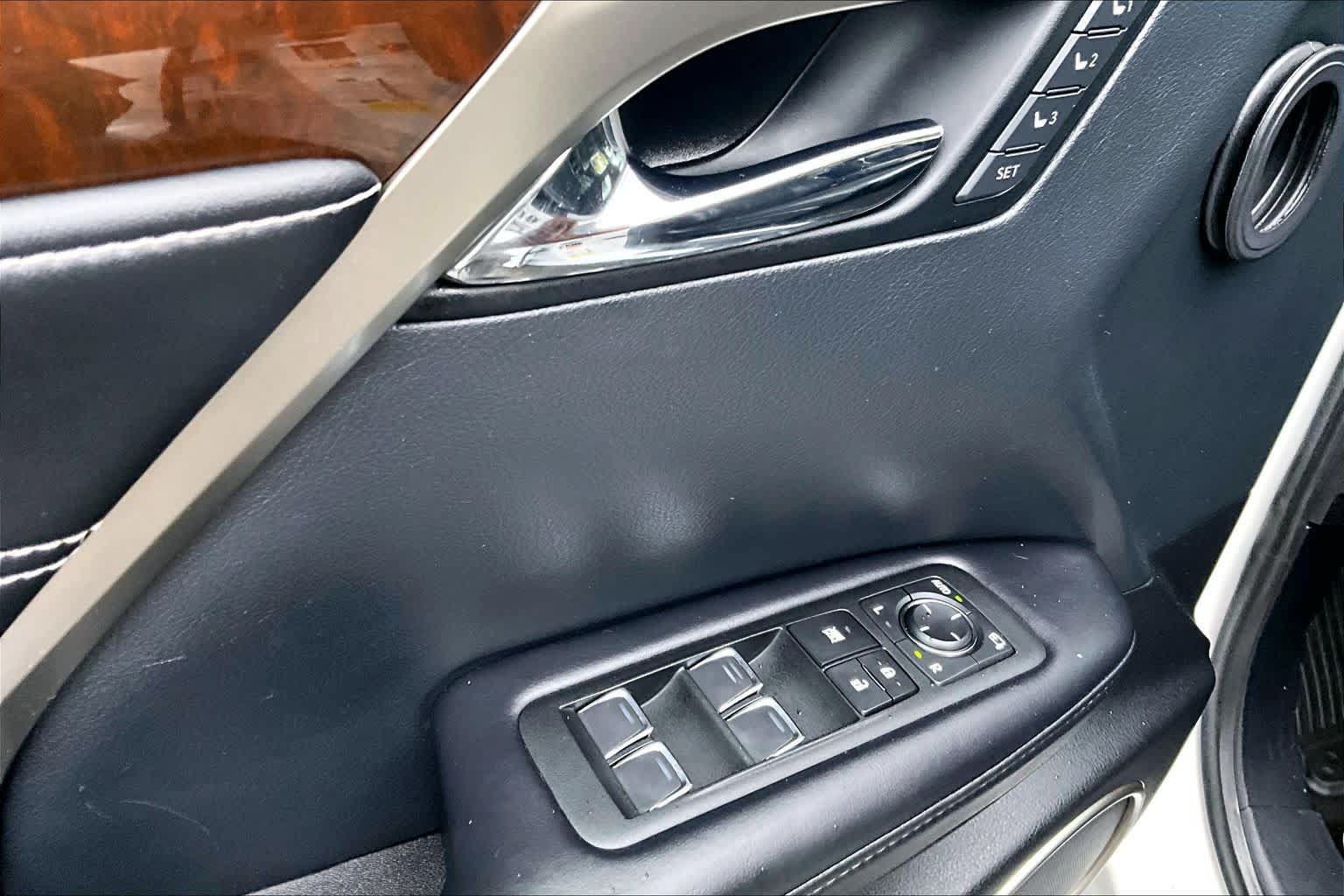Used 2019 Lexus RX 350 AWD w/ Navigation Package image 32