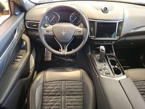 Used 2023 Maserati Levante Trofeo AWD/4WD image 12