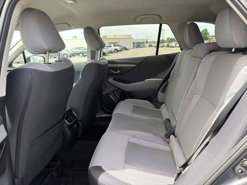Used 2024 Subaru Outback Premium AWD/4WD image 12