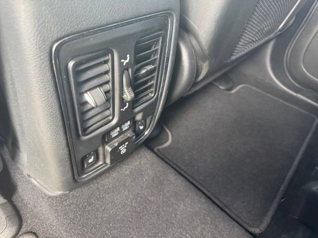 Certified 2019 Jeep Grand Cherokee Overland AWD/4WD image 21