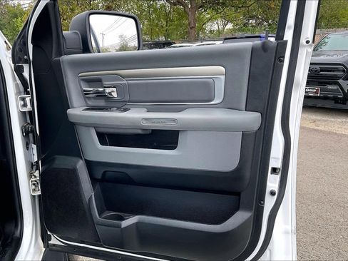 Used 2018 RAM 1500 Lone Star image 22