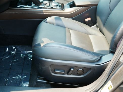 Used 2024 MAZDA CX-30 2.5 Turbo w/ Premium Package AWD/4WD image 13