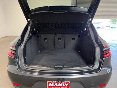 Used 2017 Porsche Macan AWD/4WD image 16