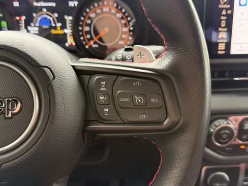 Used 2024 Jeep Wrangler Unlimited Rubicon 392 AWD/4WD image 18