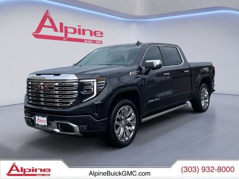 Used 2024 GMC Sierra 1500 Denali w/ Denali Reserve Package AWD/4WD image 1
