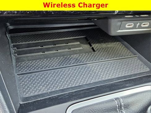 Used 2025 Volkswagen Jetta SE w/ Sunroof Package FWD image 28