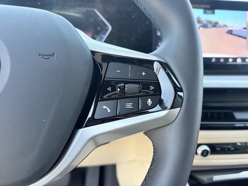 Used 2025 BMW i4 eDrive40 w/ Parking Assistance Package RWD image 23