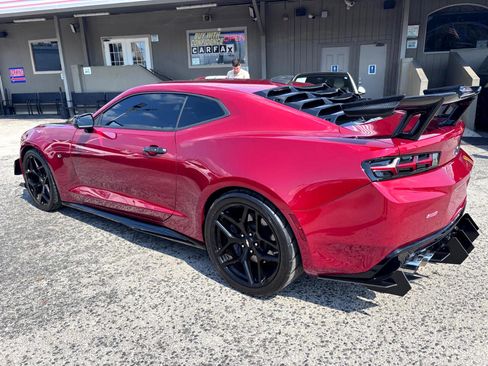 Used 2018 Chevrolet Camaro SS image 7