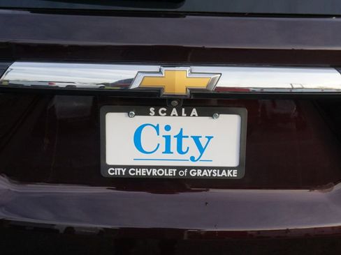 Used 2023 Chevrolet Traverse LT FWD image 34