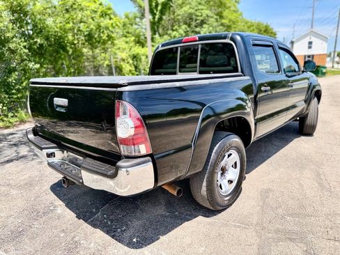 Used 2011 Toyota Tacoma PreRunner w/ SR5 Pkg #2 RWD image 3