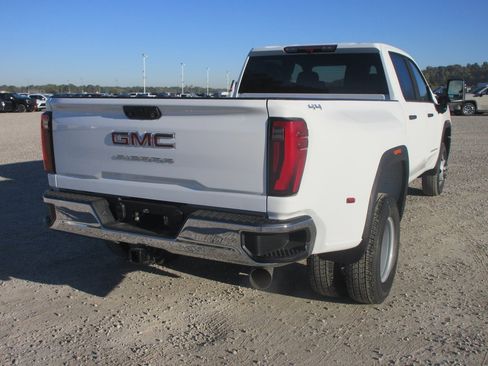 New 2026 GMC Sierra 3500 Pro image 5