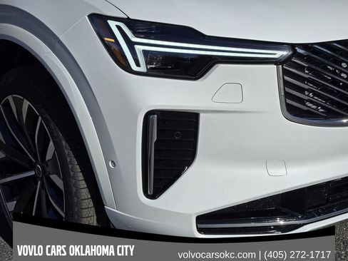 Used 2026 Volvo XC90 B6 Plus w/ Protection Package Premier AWD/4WD image 8